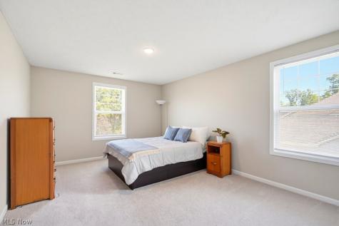 6973 Hawthorn Trace Independence OH 44131