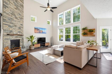 6973 Hawthorn Trace Independence OH 44131
