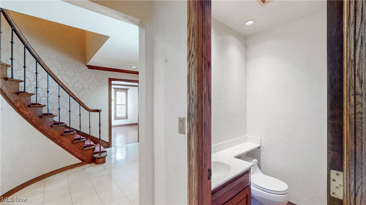 1091 Sand Run Road Akron OH 44313