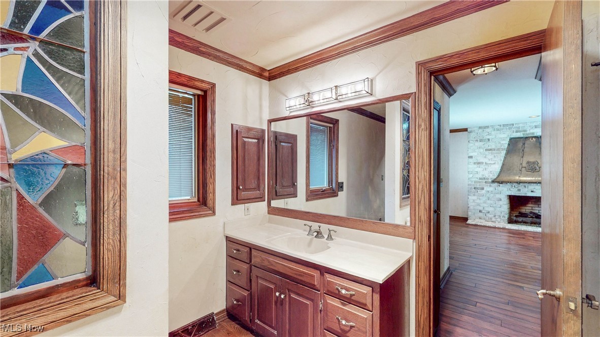 1091 Sand Run Road Akron OH 44313