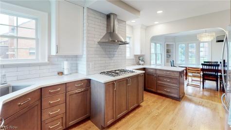 2616 Traymore Road University Heights OH 44118