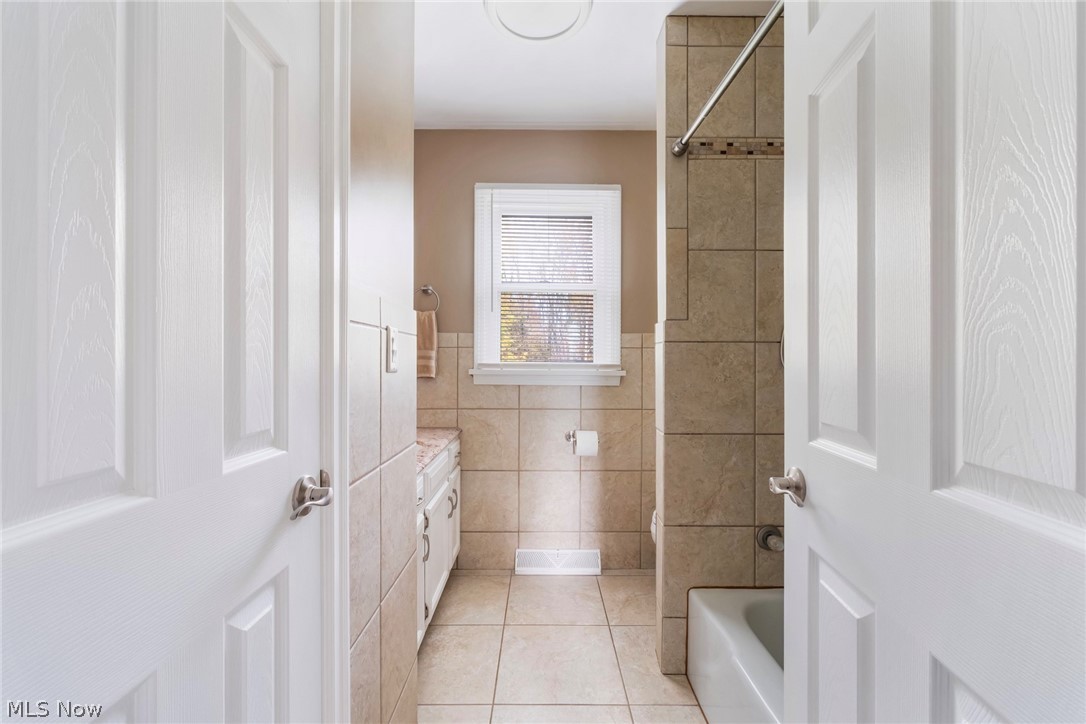 1875 Beaver Trail Mineral Ridge OH 44440