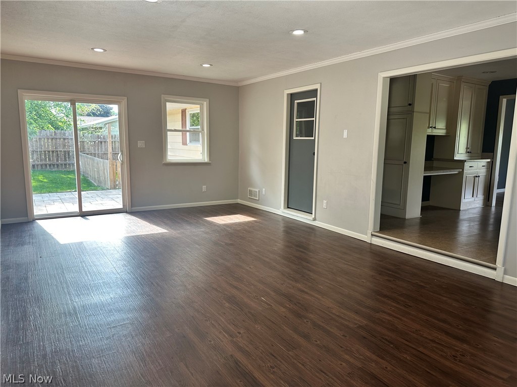 1704 Kenwood Orrville OH 44667