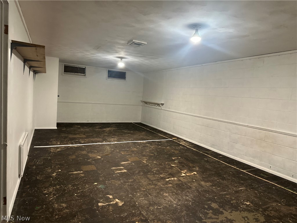 1704 Kenwood Orrville OH 44667