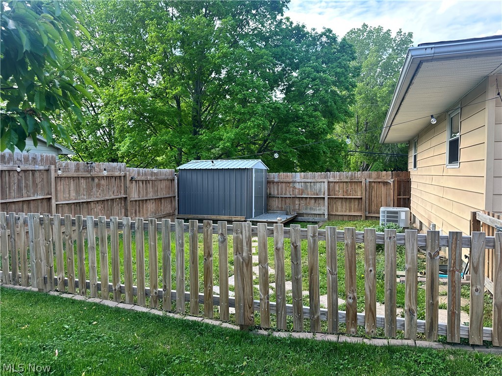 1704 Kenwood Orrville OH 44667