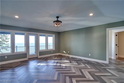 38549 N Beachview Road Willoughby OH 44094