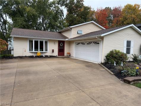 3281 Twain Circle Brunswick OH 44212