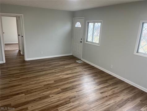 4061 Gregus Avenue Lorain OH 44055