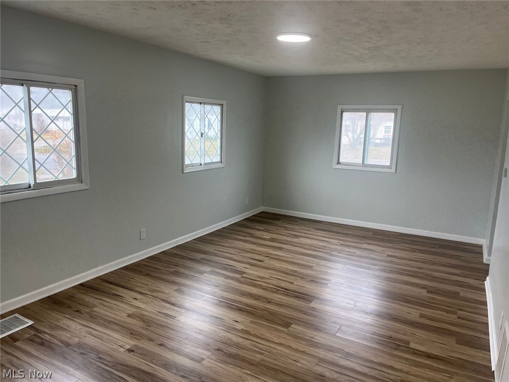 4061 Gregus Avenue Lorain OH 44055