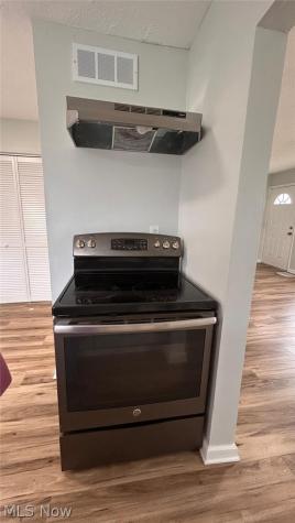 4061 Gregus Avenue Lorain OH 44055