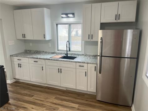 4061 Gregus Avenue Lorain OH 44055