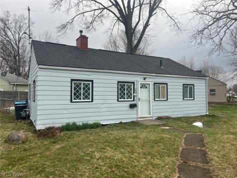 4061 Gregus Avenue Lorain OH 44055