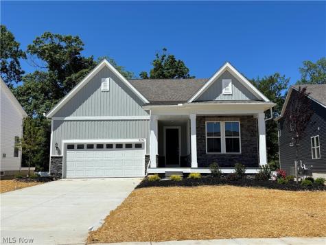 8274 Clydesdale Drive Mentor OH 44060