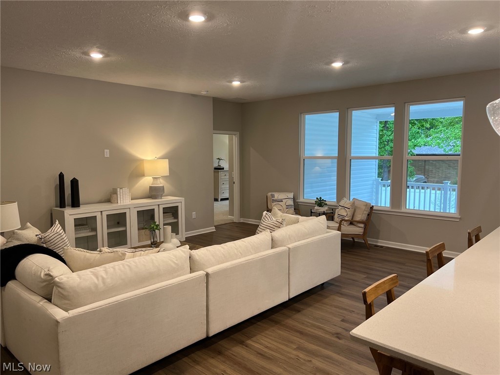 8274 Clydesdale Drive Mentor OH 44060