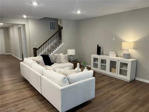 8274 Clydesdale Drive Mentor OH 44060