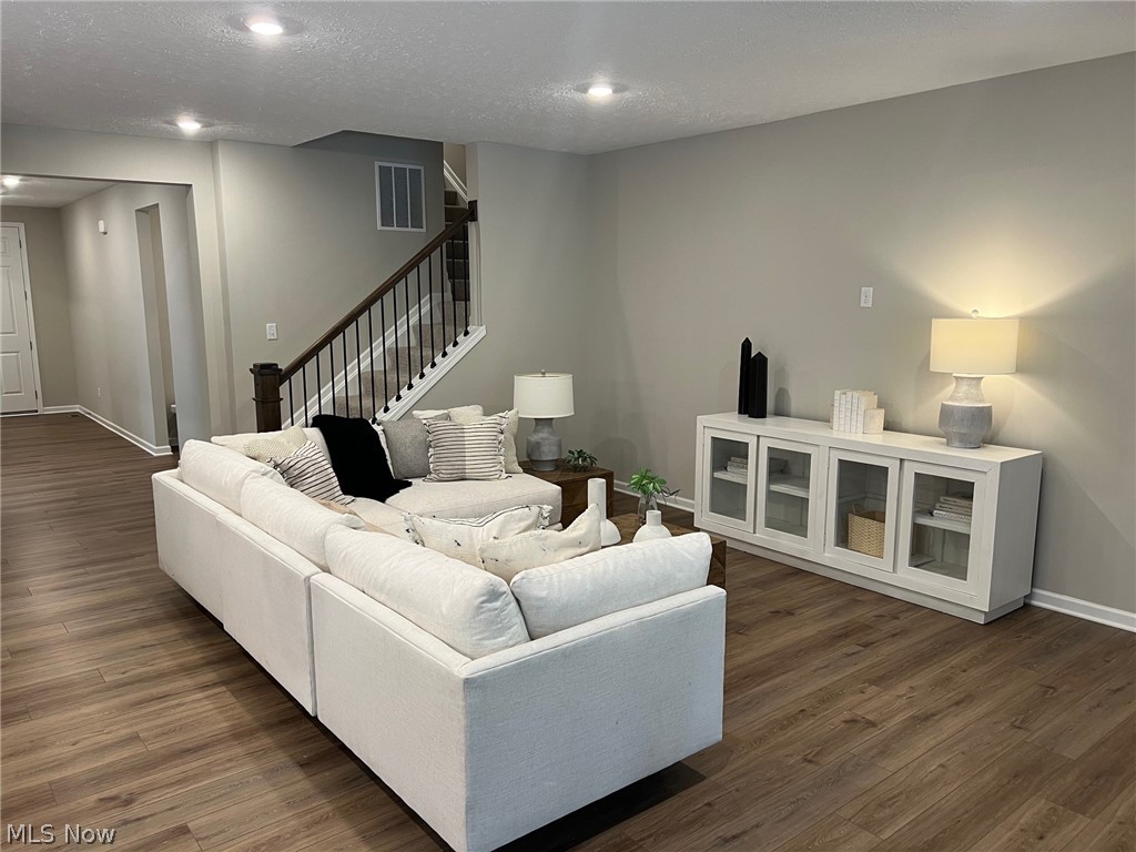 8274 Clydesdale Drive Mentor OH 44060