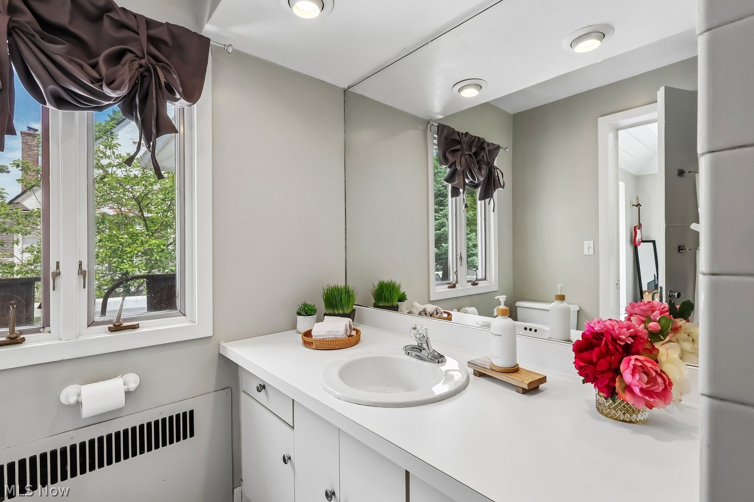 3140 Falmouth Road Shaker Heights OH 44122