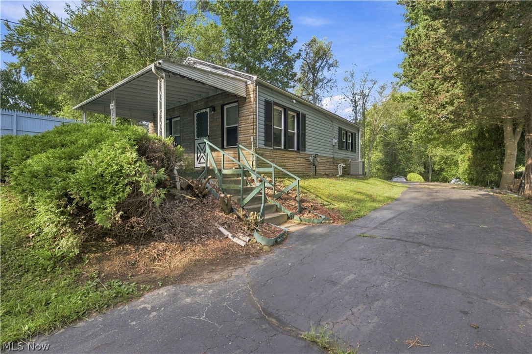 1780 Ambre Drive Akron OH 44312