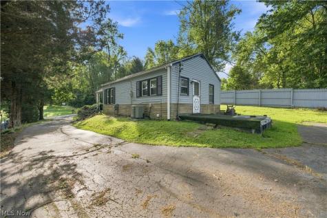 1780 Ambre Drive Akron OH 44312