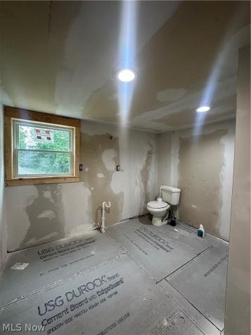 1853 Marks Avenue Akron OH 44305