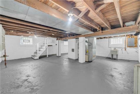 4415 E 139th Street Garfield Heights OH 44105