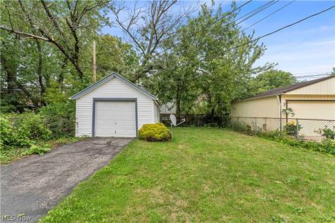 4415 E 139th Street Garfield Heights OH 44105