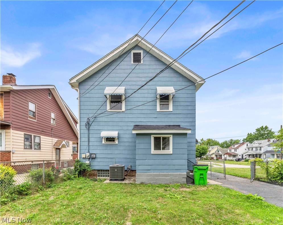 4415 E 139th Street Garfield Heights OH 44105