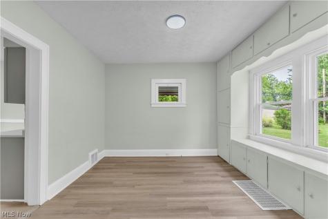 4415 E 139th Street Garfield Heights OH 44105