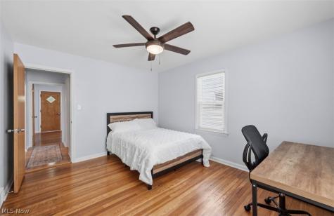 4217 Hinsdale Road South Euclid OH 44121