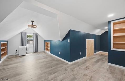 4217 Hinsdale Road South Euclid OH 44121