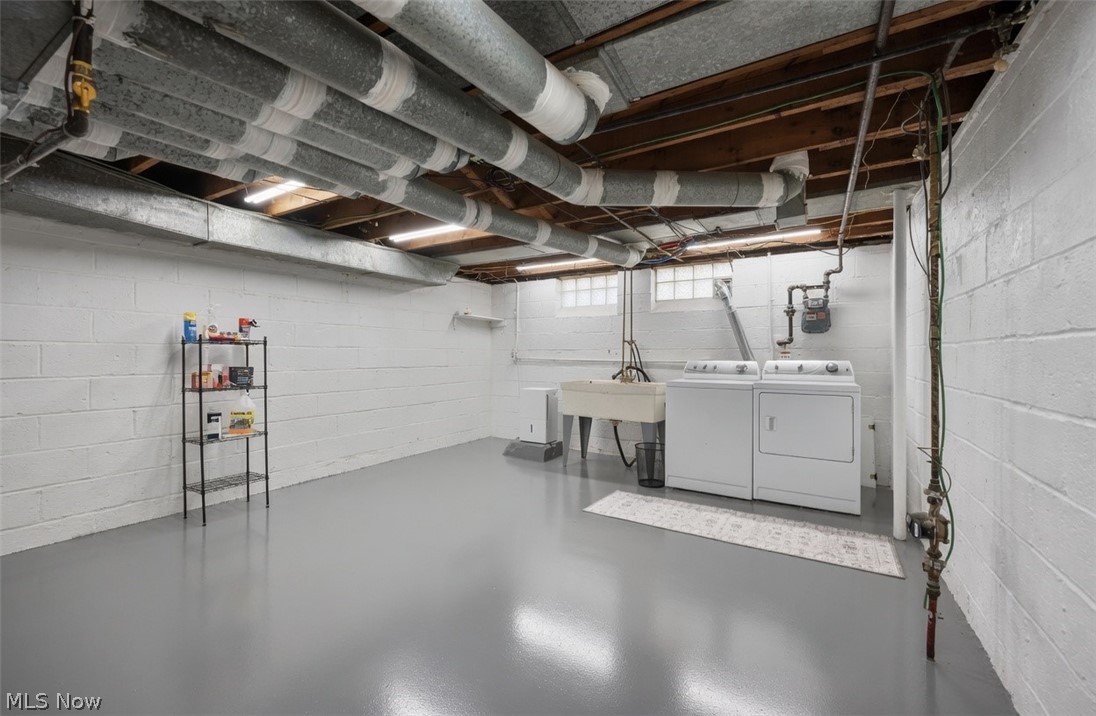 4217 Hinsdale Road South Euclid OH 44121