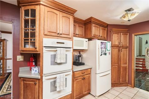 4630 Pinecrest Drive Akron OH 44321