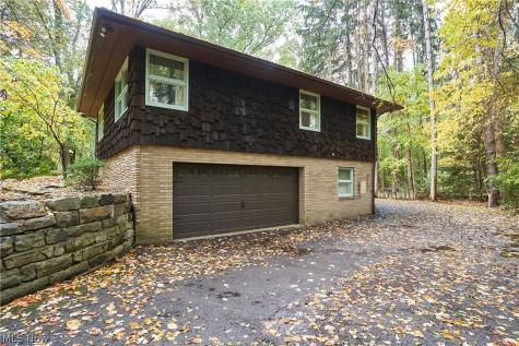 4630 Pinecrest Drive Akron OH 44321
