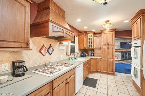 4630 Pinecrest Drive Akron OH 44321
