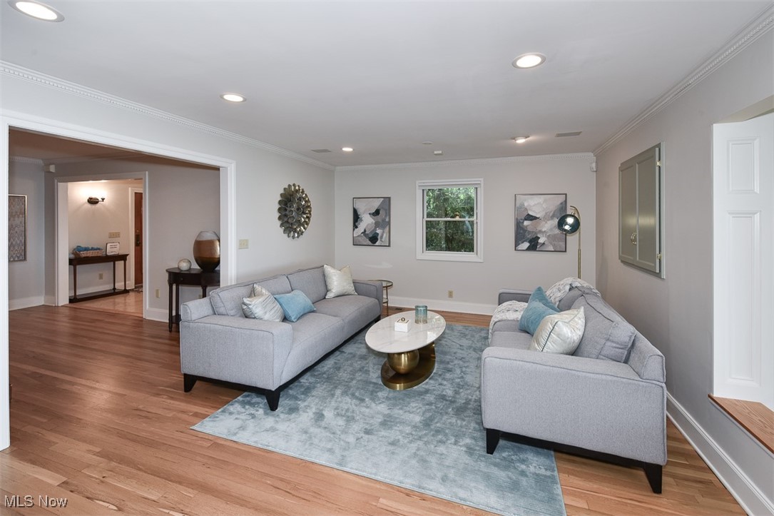 25550 Lake Road Bay Village OH 44140