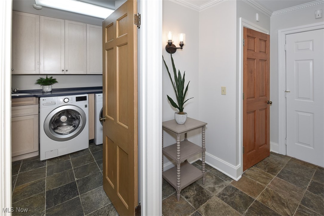 25550 Lake Road Bay Village OH 44140