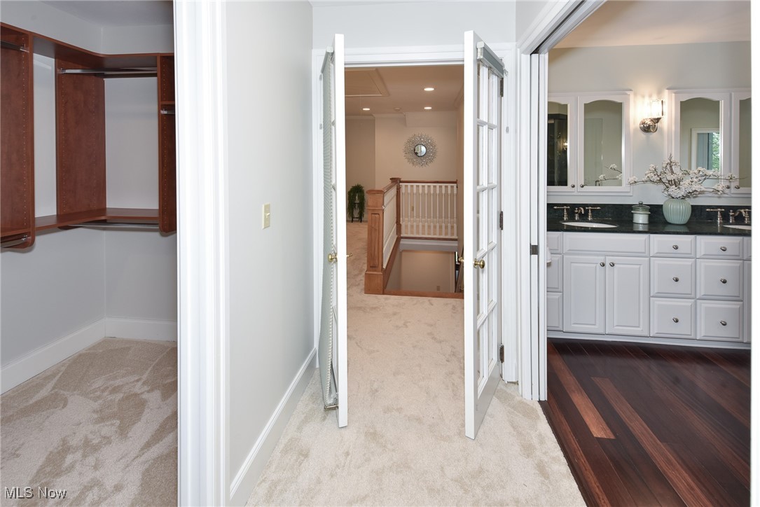 25550 Lake Road Bay Village OH 44140