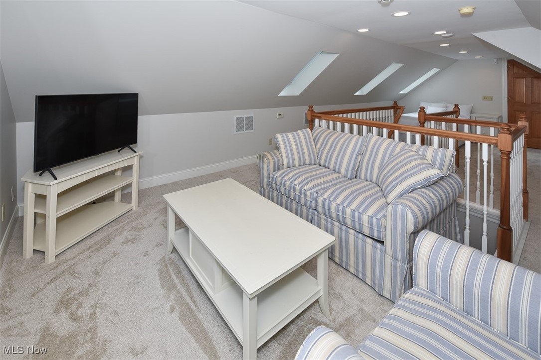 25550 Lake Road Bay Village OH 44140