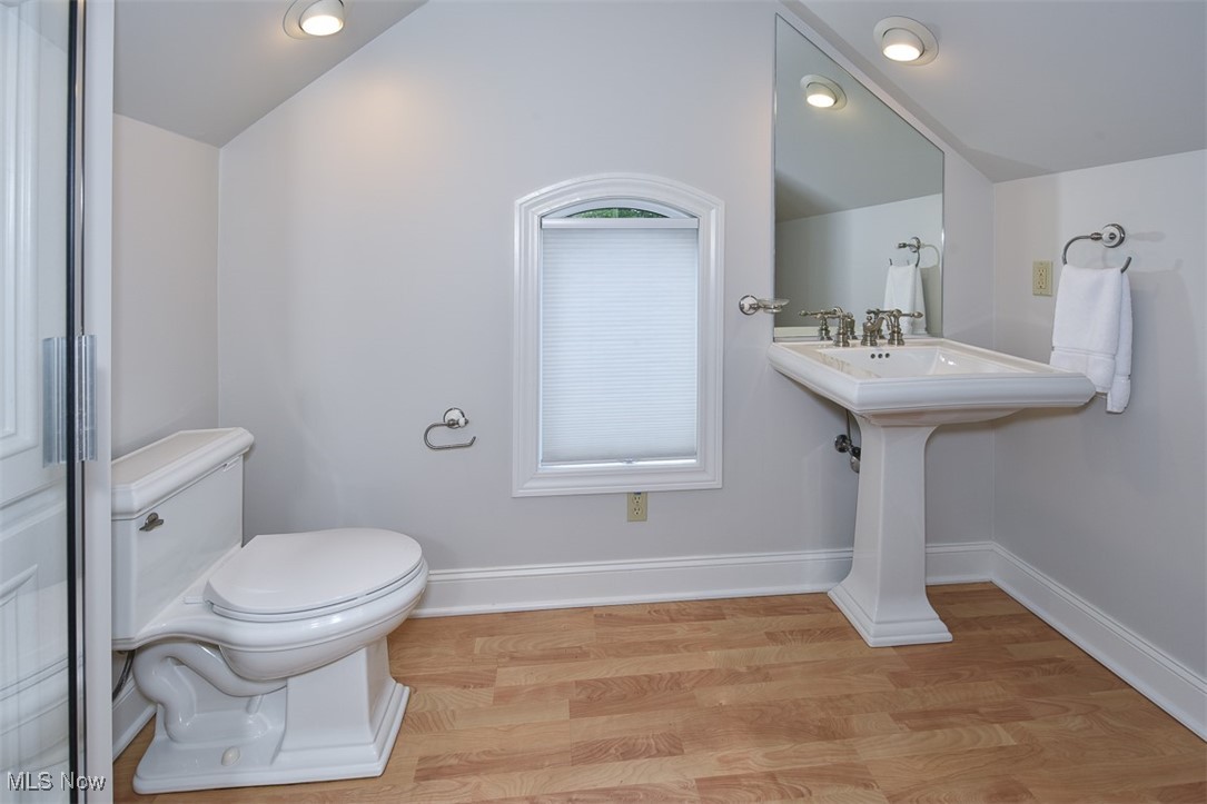 25550 Lake Road Bay Village OH 44140