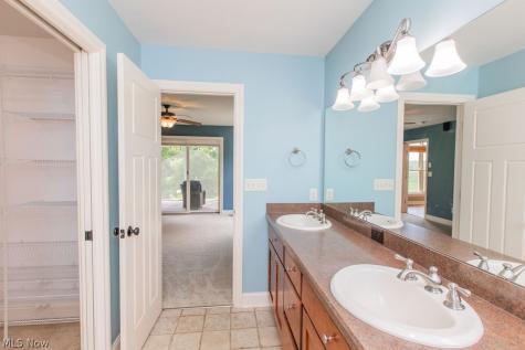 9503 Mennonite Road Wadsworth OH 44281
