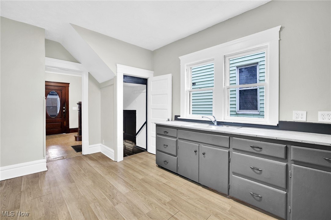 163 Russell Avenue Akron OH 44311