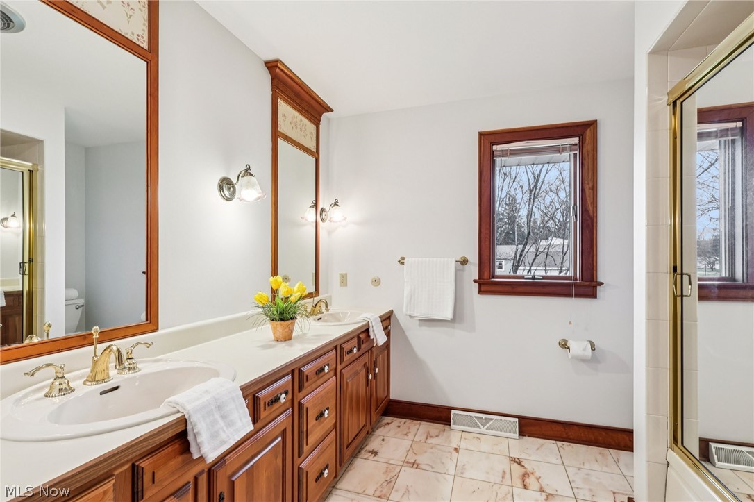 8187 North Lima Road Poland OH 44514