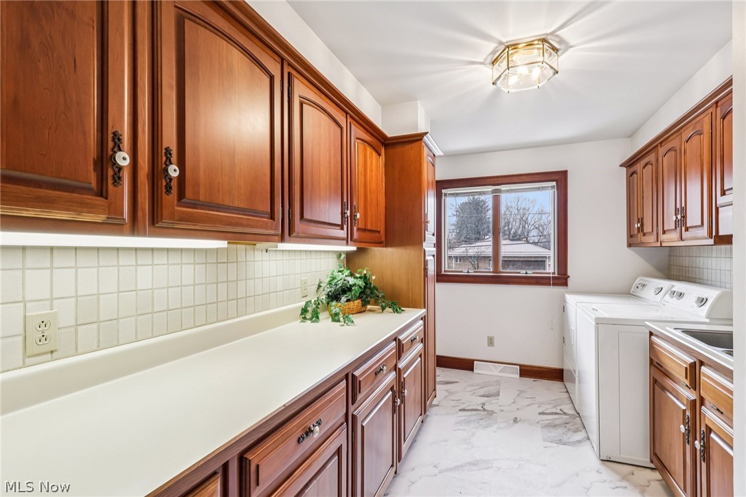 8187 North Lima Road Poland OH 44514