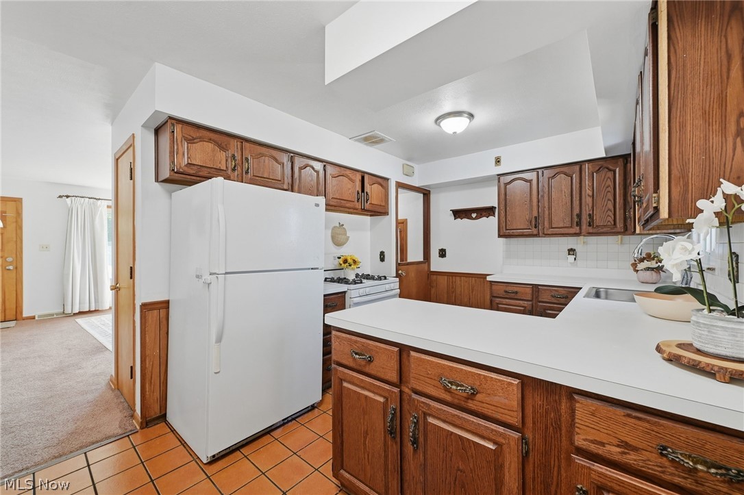 21810 Forestview Circle Brook Park OH 44142