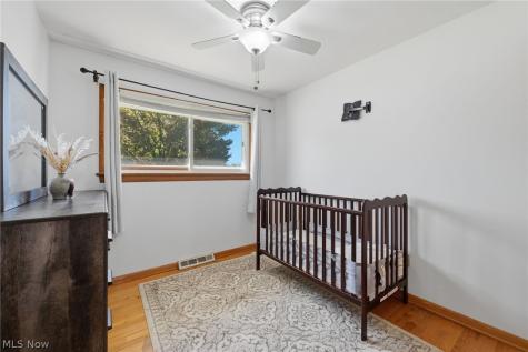 21810 Forestview Circle Brook Park OH 44142