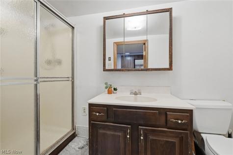 21810 Forestview Circle Brook Park OH 44142