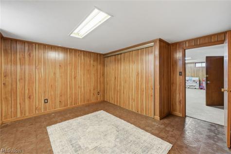 21810 Forestview Circle Brook Park OH 44142