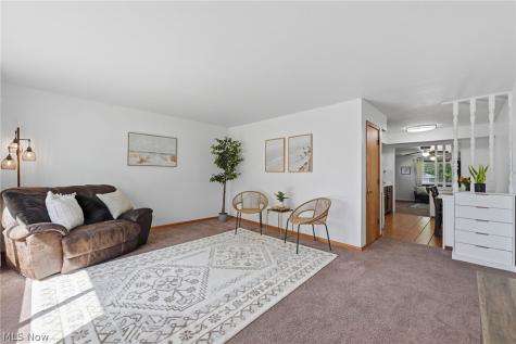 21810 Forestview Circle Brook Park OH 44142