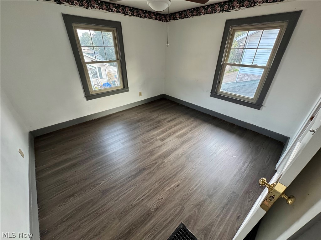 814 Grandview Avenue Coshocton OH 43812