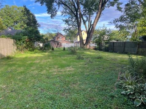 133 Ohio Avenue Niles OH 44446